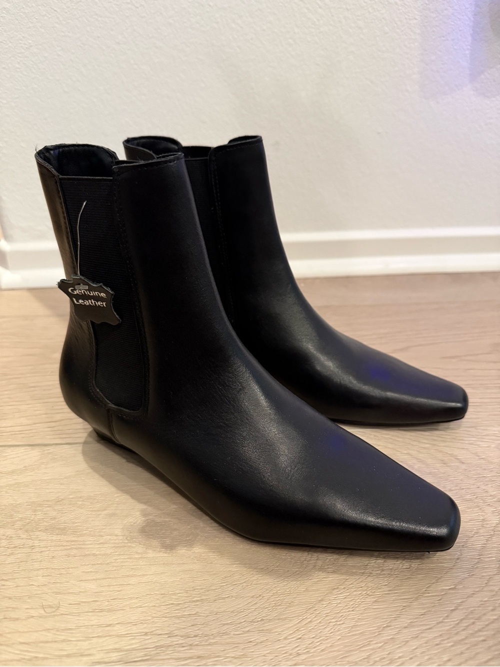 STEVE MADDEN Genuine Leather Chelsea Boot
